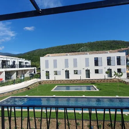 Le Tircis - 2 Slaapkamers Met Terras En Zwembad Aan De Mont Ventoux